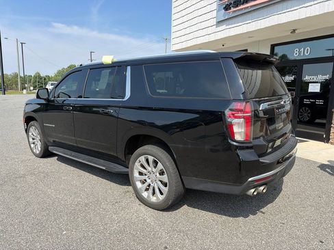 Used 2021 Chevrolet Suburban Premier w/ Premium Package AWD/4WD image 6