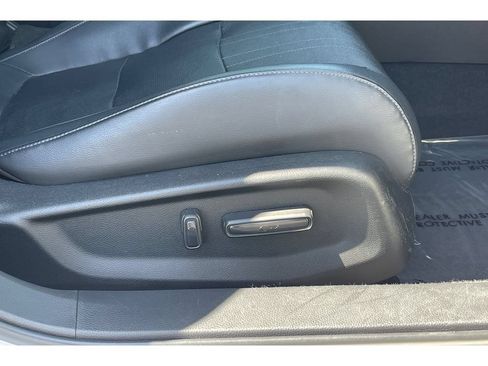 Used 2018 Honda Accord Touring image 22