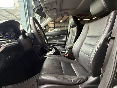Used 2013 Honda Crosstour EX-L image 16