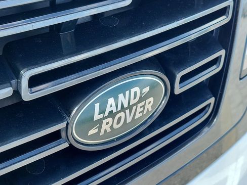 Certified 2024 Land Rover Range Rover SE AWD/4WD image 10