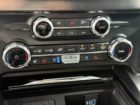 New 2026 Ford F250 Lariat w/ FX4 Off-Road Package AWD/4WD image 19
