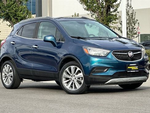 Used 2020 Buick Encore Preferred w/ Safety Package image 2