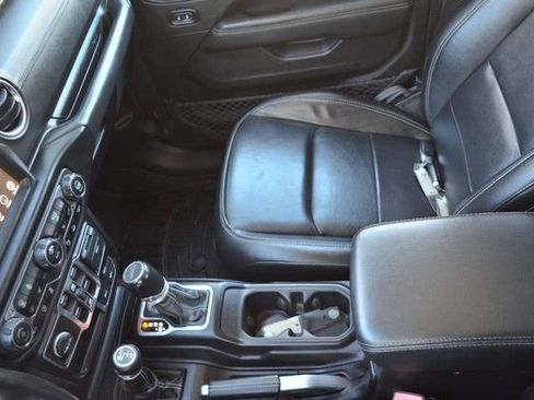 Used 2020 Jeep Gladiator Overland AWD/4WD image 25