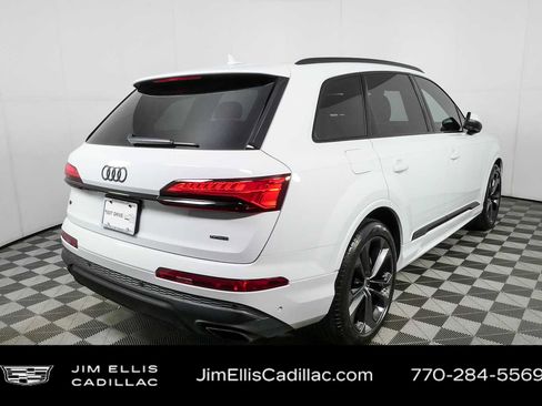 Used 2025 Audi Q7 3.0T Prestige AWD/4WD image 3