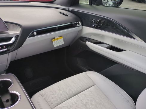 New 2026 Cadillac Lyriq Luxury image 16