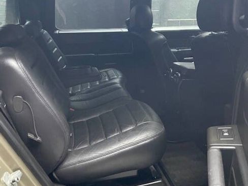 Used 2006 HUMMER H2 Base 4dr Crew Cab 4WD SB image 16