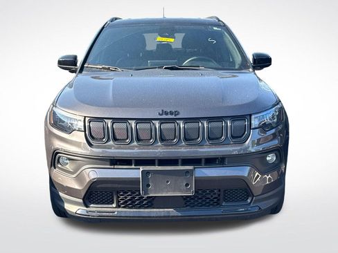 Used 2022 Jeep Compass Latitude w/ Convenience Group AWD/4WD image 3
