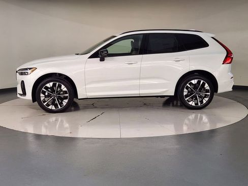 New 2026 Volvo XC60 B5 Plus w/ Protection Package Premier AWD/4WD image 5