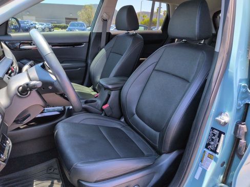 Used 2024 Kia Seltos EX AWD/4WD image 16