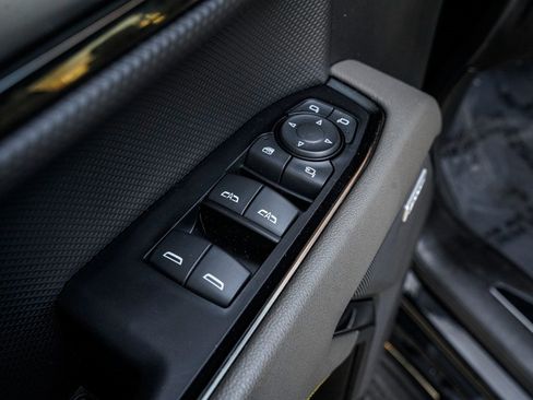 Used 2023 Chevrolet Silverado 1500 ZR2 w/ Technology Package image 11