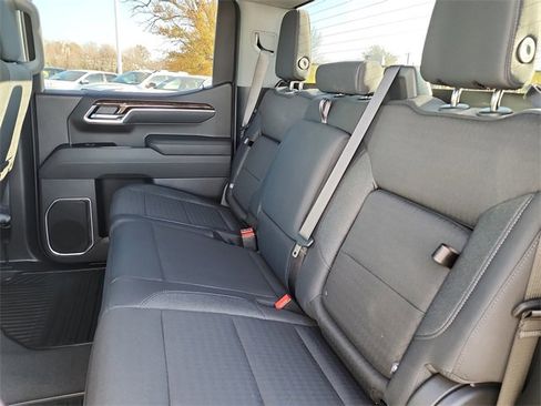 New 2026 GMC Sierra 1500 Elevation image 17
