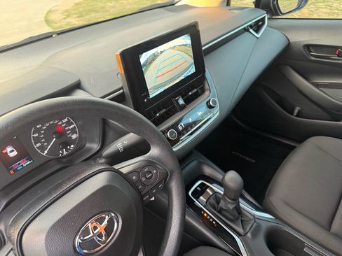 Used 2024 Toyota Corolla LE FWD image 16