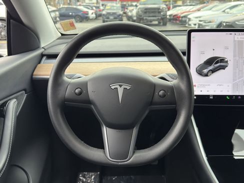 Used 2020 Tesla Model Y Long Range image 35