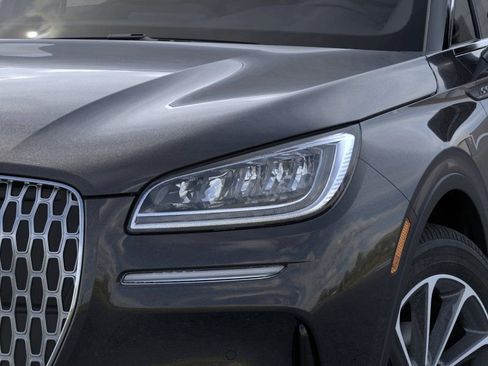 Used 2026 Lincoln Corsair Premiere image 18