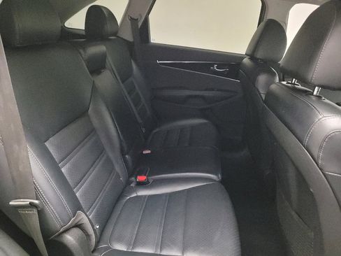 Used 2019 Kia Sorento EX FWD image 19