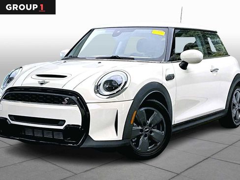 Used 2022 MINI Cooper S image 1
