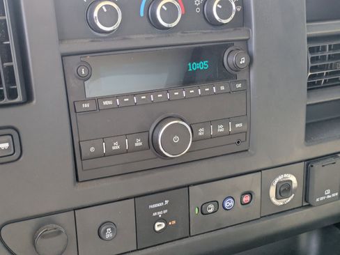 New 2025 Chevrolet Express 3500 w/ Power Convenience Package image 16