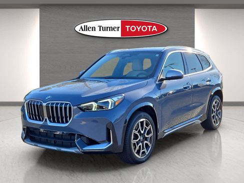 Used 2024 BMW X1 xDrive28i w/ Premium Package image 3