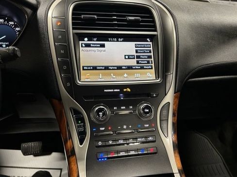 Used 2018 Lincoln MKX Reserve w/ Lincoln MKX Climate Package AWD/4WD image 16