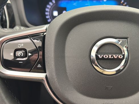 Used 2025 Volvo V60 B5 Cross Country Plus AWD/4WD image 19
