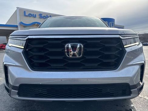 Used 2024 Honda Pilot EX-L image 2