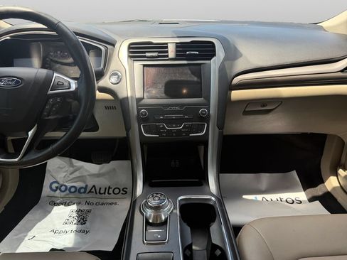 Used 2019 Ford Fusion SEL FWD image 19