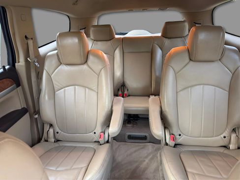 Used 2008 Buick Enclave CXL w/ Luxury Package FWD image 17