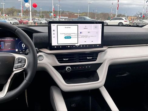 New 2026 Ford Explorer Active w/ Active Comfort Package image 7