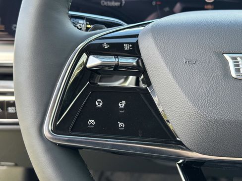 New 2026 Cadillac Lyriq Luxury image 30