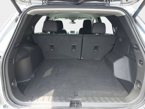 Used 2024 Chevrolet Equinox LT AWD/4WD image 10