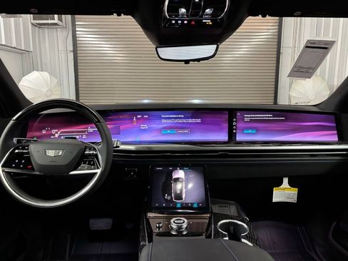 New 2026 Cadillac Escalade IQ Sport 1 w/ LPO, Floor Liner Package image 38