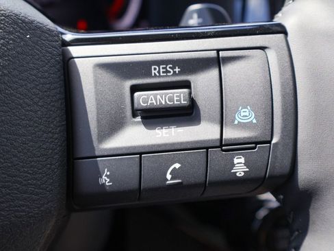 New 2026 Nissan Pathfinder Platinum image 13