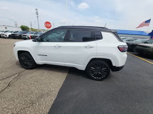 Used 2022 Jeep Compass High Altitude AWD/4WD image 28