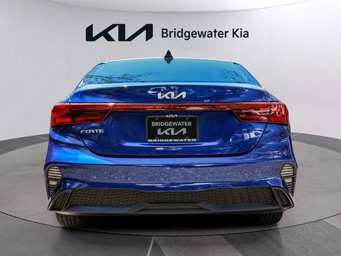 Certified 2024 Kia Forte LXS FWD image 5