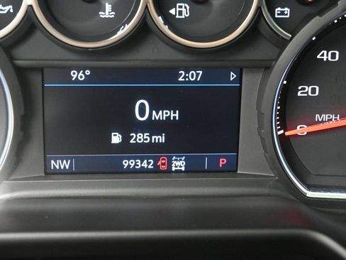 Used 2021 Chevrolet Tahoe RST AWD/4WD image 28