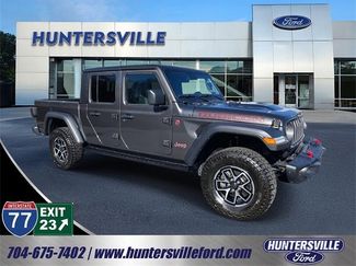 Used 2024 Jeep Gladiator Rubicon w/ Technology Group video 1