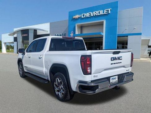 New 2026 GMC Sierra 1500 SLE RWD image 7
