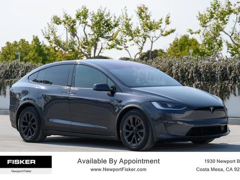 Used 2024 Tesla Model X image 8