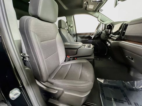 Used 2025 GMC Sierra 2500 SLE image 26