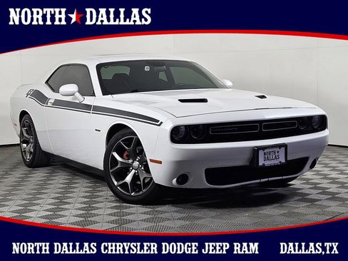 Used 2015 Dodge Challenger R/T w/ Quick Order Package 28B R/T image 1
