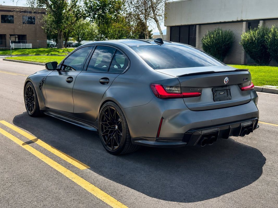 Used 2022 BMW M3 Competition w/ M Carbon Exterior Package AWD/4WD image 3