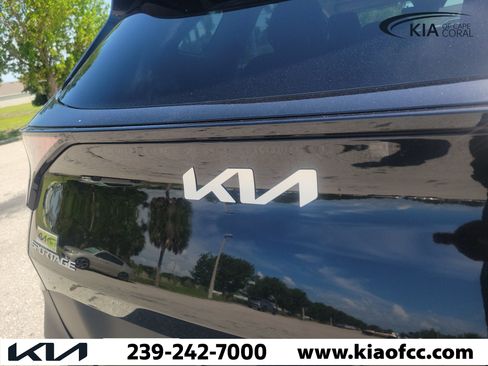 Certified 2024 Kia Sportage EX FWD image 10
