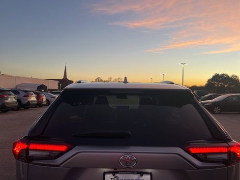 Used 2024 Toyota RAV4 XLE image 5