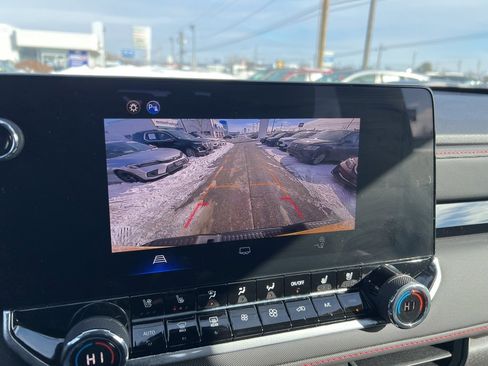 Used 2025 Chevrolet Colorado Z71 w/ Z71 Convenience Package 2 image 14