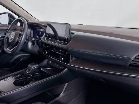 Used 2023 Nissan Rogue Platinum FWD image 29