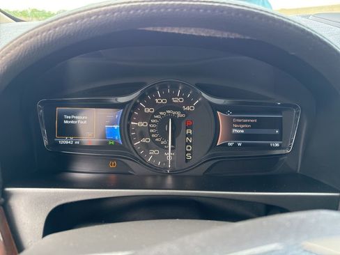 Used 2015 Lincoln MKX AWD w/ Equipment Group 102A image 6