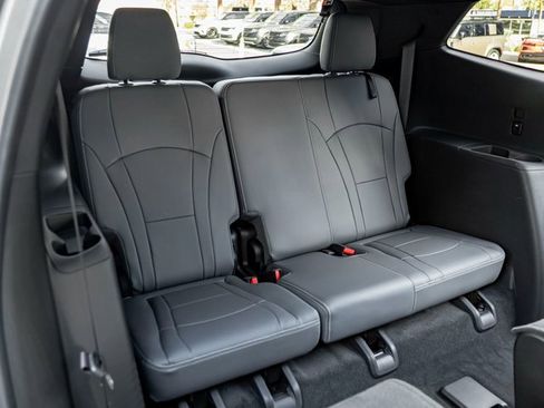 Used 2023 Buick Enclave Premium w/ Experience Buick Package image 26