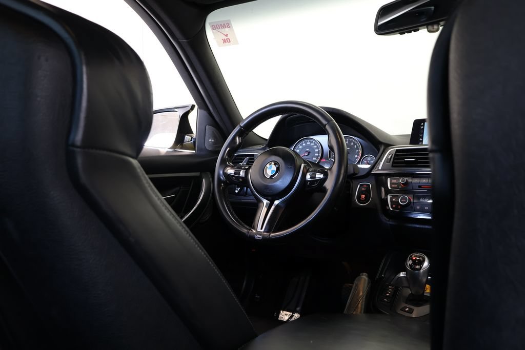 Used 2018 BMW M3 RWD image 27