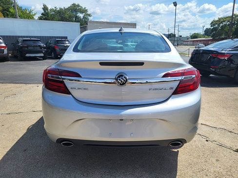 Used 2016 Buick Regal FWD image 6