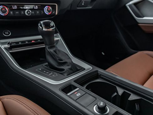 Used 2025 Audi Q3 2.0T Premium Plus w/ Premium Plus Package image 14